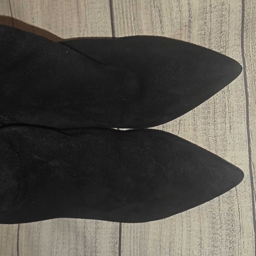 Marc Fisher Retire Pointed Toe Block Heel Suede Leather Booties Black Size 8 - Picture 4 of 8